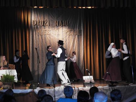 Prireditev Druži naju ples in petje z mednarodno udeležbo 60